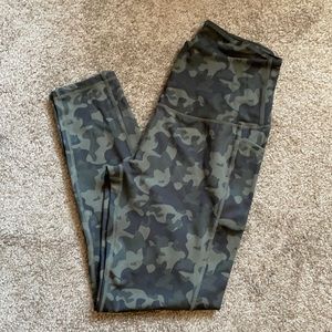 Camo leggings